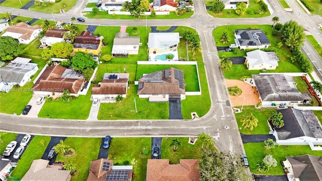 5 of 54 - 8104 Nw 93rd Ter, Tamarac, FL