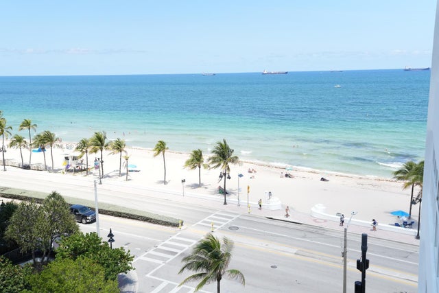 2 of 48 - 209 N Fort Lauderdale Beach Blvd 7d, Fort Lauderdale, FL