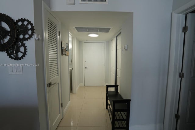 4 of 48 - 209 N Fort Lauderdale Beach Blvd 7d, Fort Lauderdale, FL