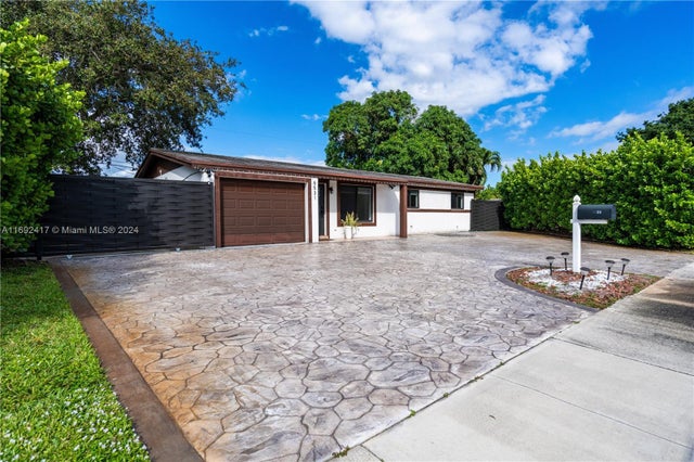 3 of 89 - 6531 Lincoln St, Hollywood, FL