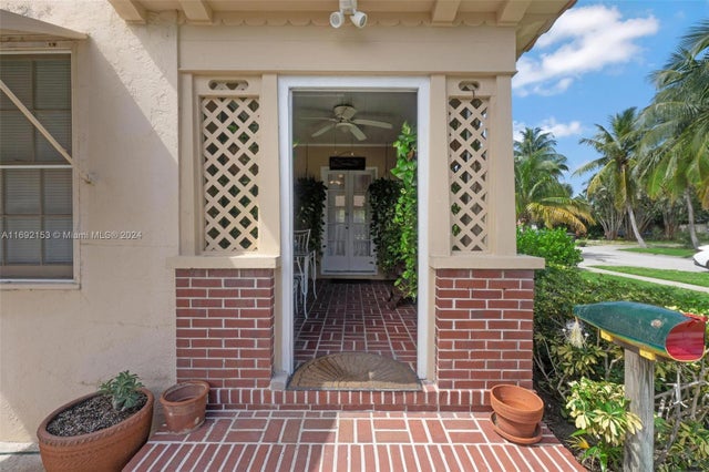 4 of 39 - 618 Winters St, West Palm Beach, FL
