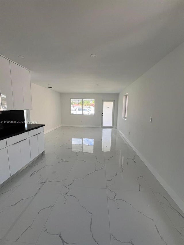 5 of 18 - 4787 E 8th Ct, Hialeah, FL