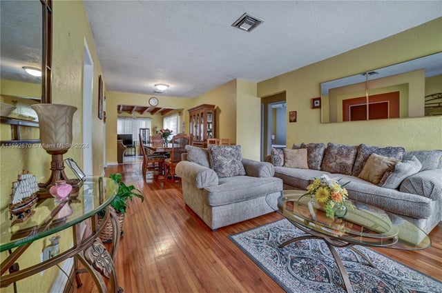 1 of 40 - 6525 Mayo St, Hollywood, FL