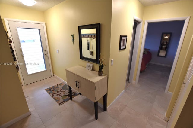4 of 32 - 2688 E Dudley Dr H, West Palm Beach, FL