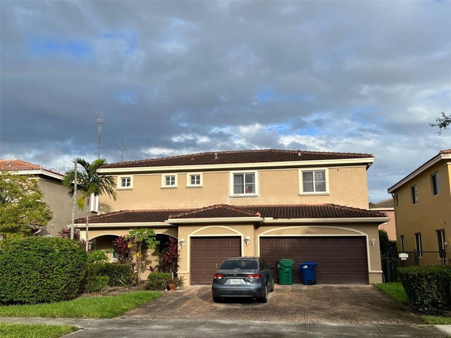 1 of 12 - 20503 Nw 11th Ave, Miami Gardens, FL