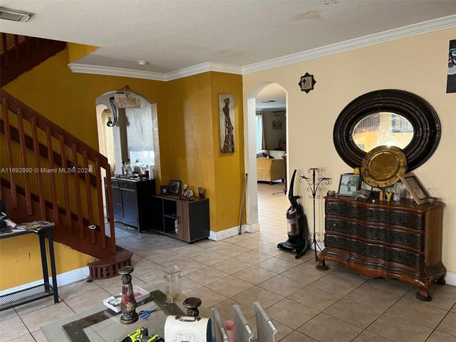 4 of 12 - 20503 Nw 11th Ave, Miami Gardens, FL
