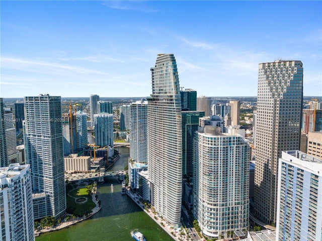 3 of 44 - 300 Biscayne Blvd Way 2103, Miami, FL