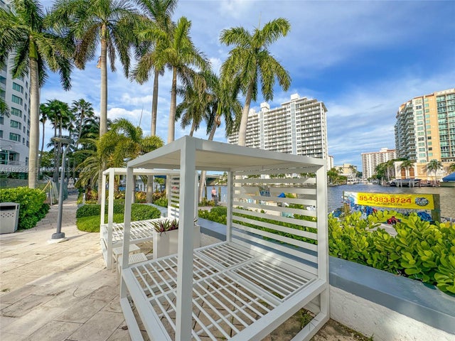 5 of 37 - 2670 E Sunrise Blvd 528, Fort Lauderdale, FL