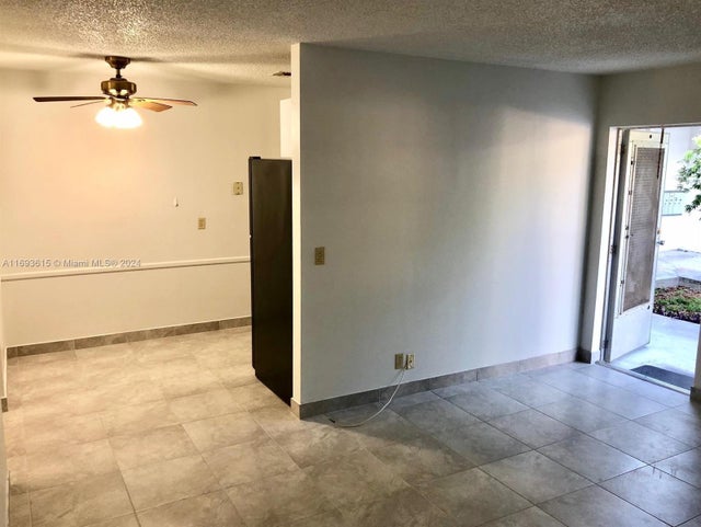 4 of 16 - 1746 N 3rd Ave N 3, Lake Worth, FL