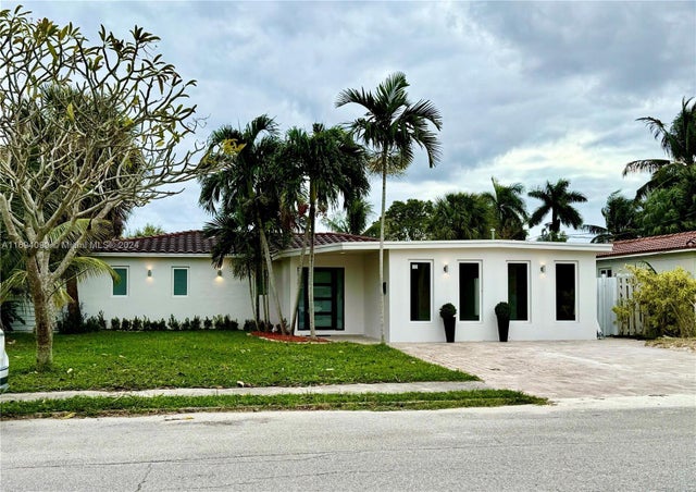3 of 46 - 1012 Tangelo Isle, Fort Lauderdale, FL