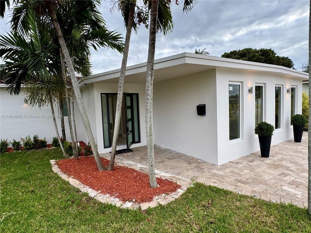 4 of 46 - 1012 Tangelo Isle, Fort Lauderdale, FL