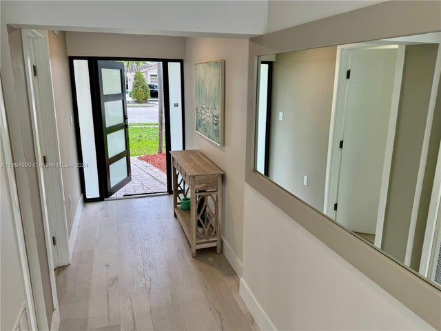 5 of 46 - 1012 Tangelo Isle, Fort Lauderdale, FL