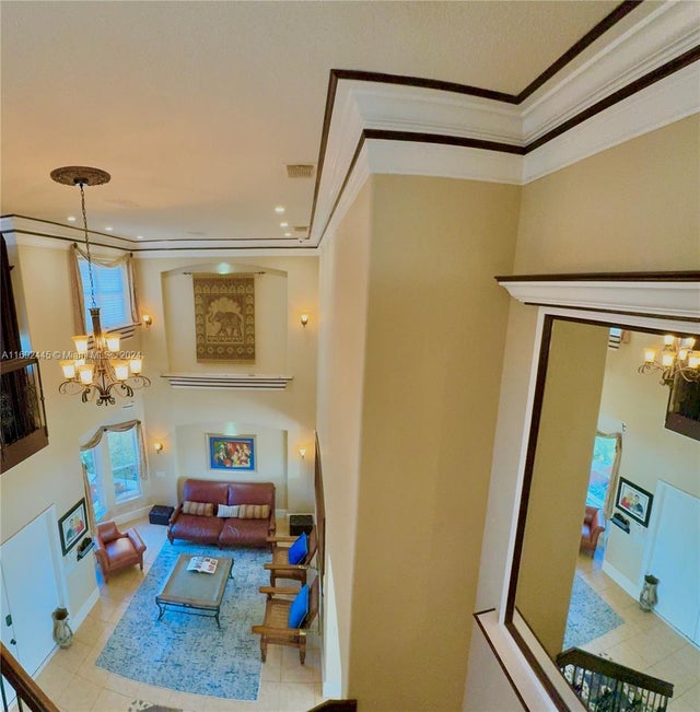 4 of 18 - 5363 Sw 38th Ave, Hollywood, FL