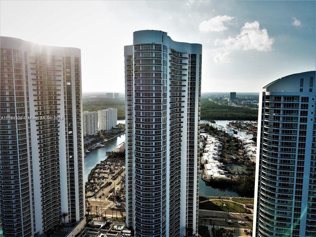 3 of 42 - 16001 Collins Ave 3601, Sunny Isles Beach, FL