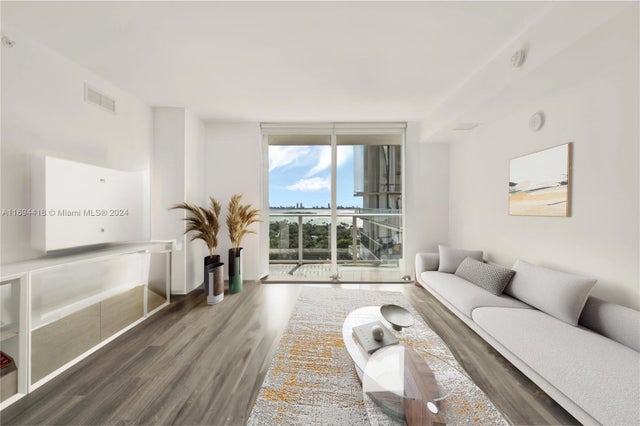 3 of 21 - 4250 Biscayne Blvd 1607, Miami, FL