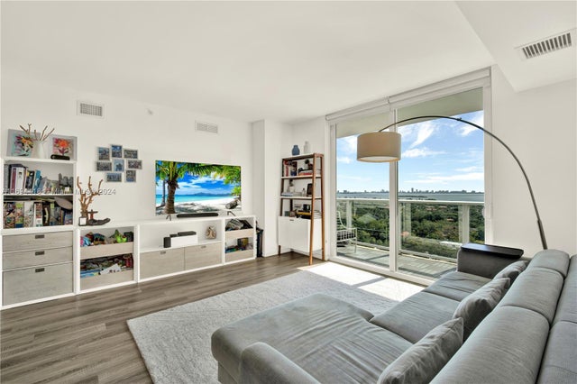 5 of 21 - 4250 Biscayne Blvd 1607, Miami, FL