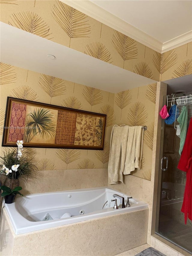5 of 27 - 20000 E Country Club Dr 803, Aventura, FL