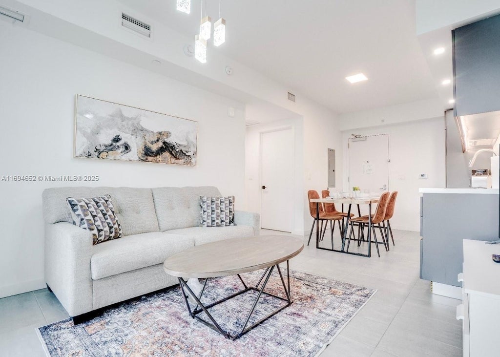 227 Ne 2nd St 1705, Miami