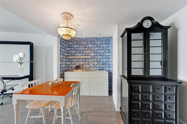 4 of 42 - 1100 West Ave 918, Miami Beach, FL