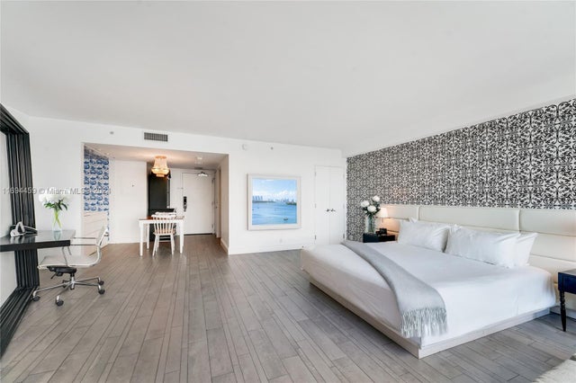 5 of 42 - 1100 West Ave 918, Miami Beach, FL