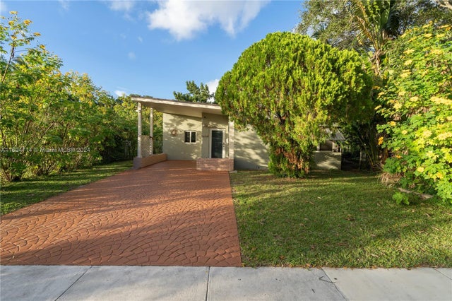 3 of 44 - 1565 Ne 139th St, North Miami, FL