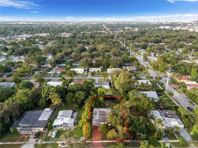 5 of 44 - 1565 Ne 139th St, North Miami, FL