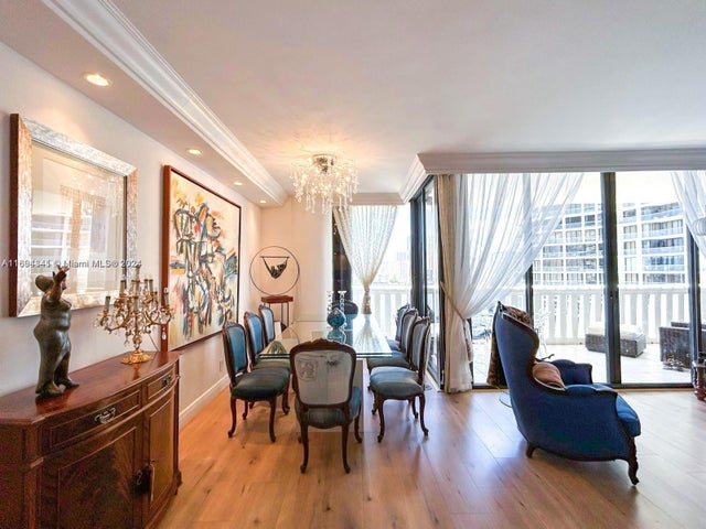 2 of 59 - 3000 Island Blvd 1201, Aventura, FL