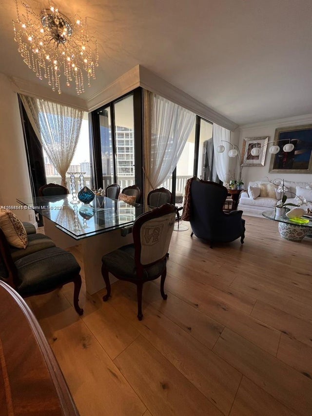 4 of 59 - 3000 Island Blvd 1201, Aventura, FL