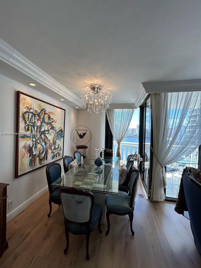 5 of 59 - 3000 Island Blvd 1201, Aventura, FL