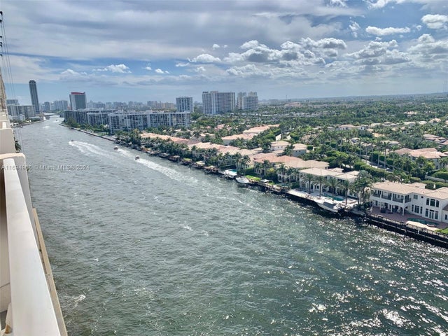 3 of 43 - 1500 S Ocean Dr 17e, Hollywood, FL