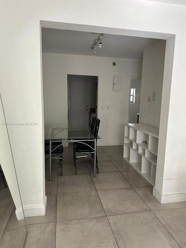 5 of 7 - 653 Michigan Ave 4, Miami Beach, FL