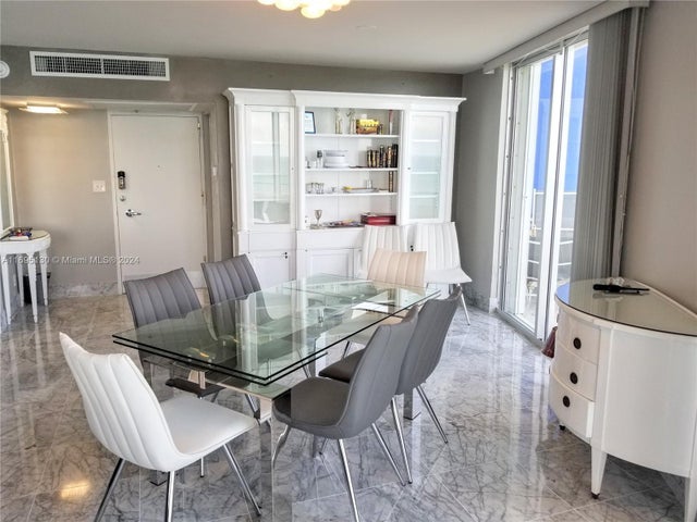 5 of 23 - 5161 Collins Ave 1714, Miami Beach, FL