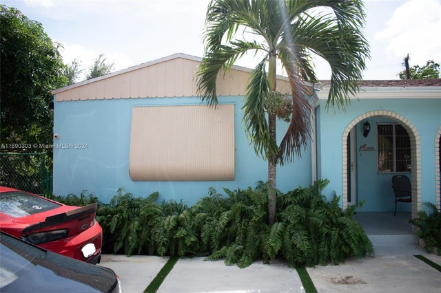5 of 60 - 2206 Washington St, Hollywood, FL