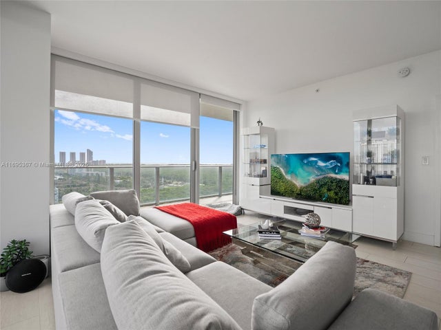 4 of 99 - 16385 Biscayne Blvd 1615, North Miami Beach, FL