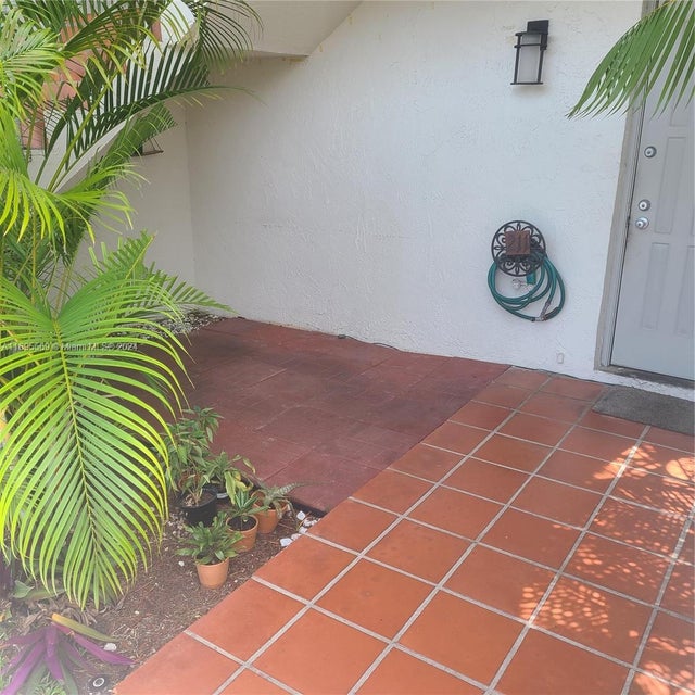 3 of 24 - 3564 Magellan Cir 211-1, Aventura, FL