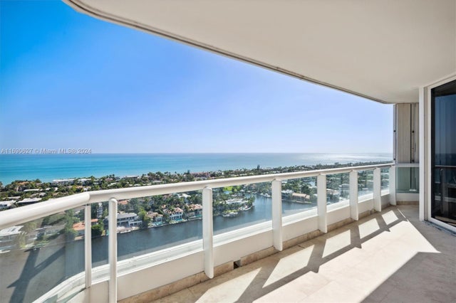 5 of 32 - 21150 Point Pl 2806, Aventura, FL