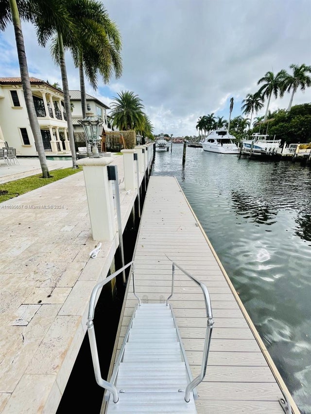 5 of 20 - 709 Isle Of Palms Dr, Fort Lauderdale, FL