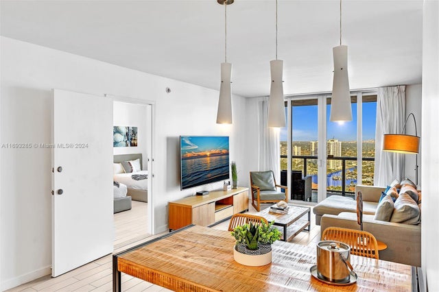 2 of 33 - 2602 E Hallandale Beach Blvd Unit #r2708, Hallandale Beach, FL