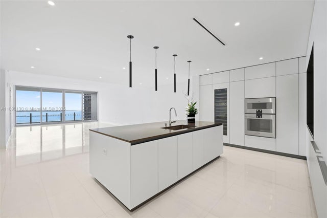 2 of 63 - 300 Biscayne Blvd Way 3404, Miami, FL