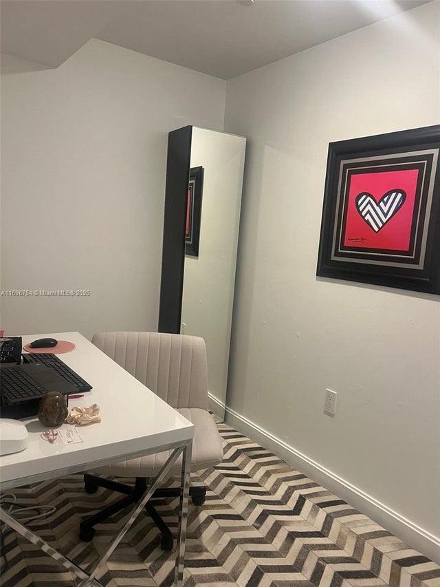 3 of 8 - 55 Sw 9th St 2610, Miami, FL