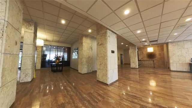 2 of 17 - 1965 S Ocean Dr 7e, Hallandale Beach, FL