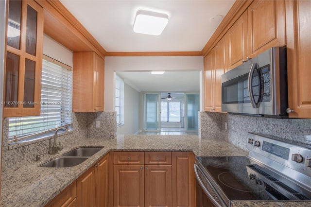 1 of 29 - 6001 Nw 61st Ave 101, Tamarac, FL