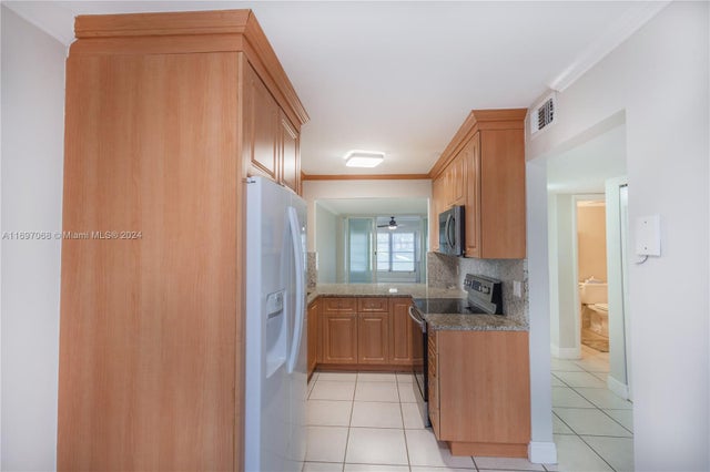 2 of 29 - 6001 Nw 61st Ave 101, Tamarac, FL