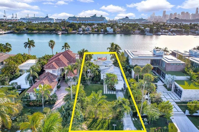 1 of 19 - 306 S Hibiscus Dr, Miami Beach, FL