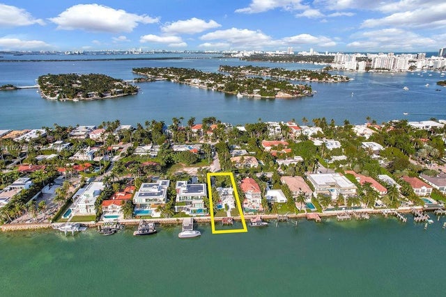 4 of 19 - 306 S Hibiscus Dr, Miami Beach, FL