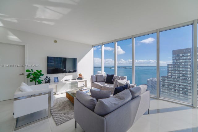 1 of 26 - 485 Brickell Ave 3708, Miami, FL