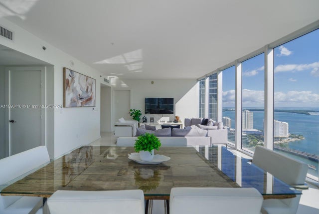4 of 26 - 485 Brickell Ave 3708, Miami, FL