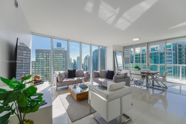 5 of 26 - 485 Brickell Ave 3708, Miami, FL