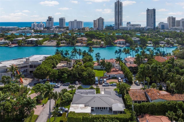 5 of 33 - 6420 Pinetree Drive Cir, Miami Beach, FL
