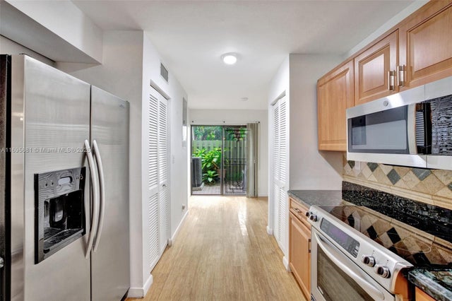 5 of 43 - 93 Ne 17th Ct 93, Fort Lauderdale, FL